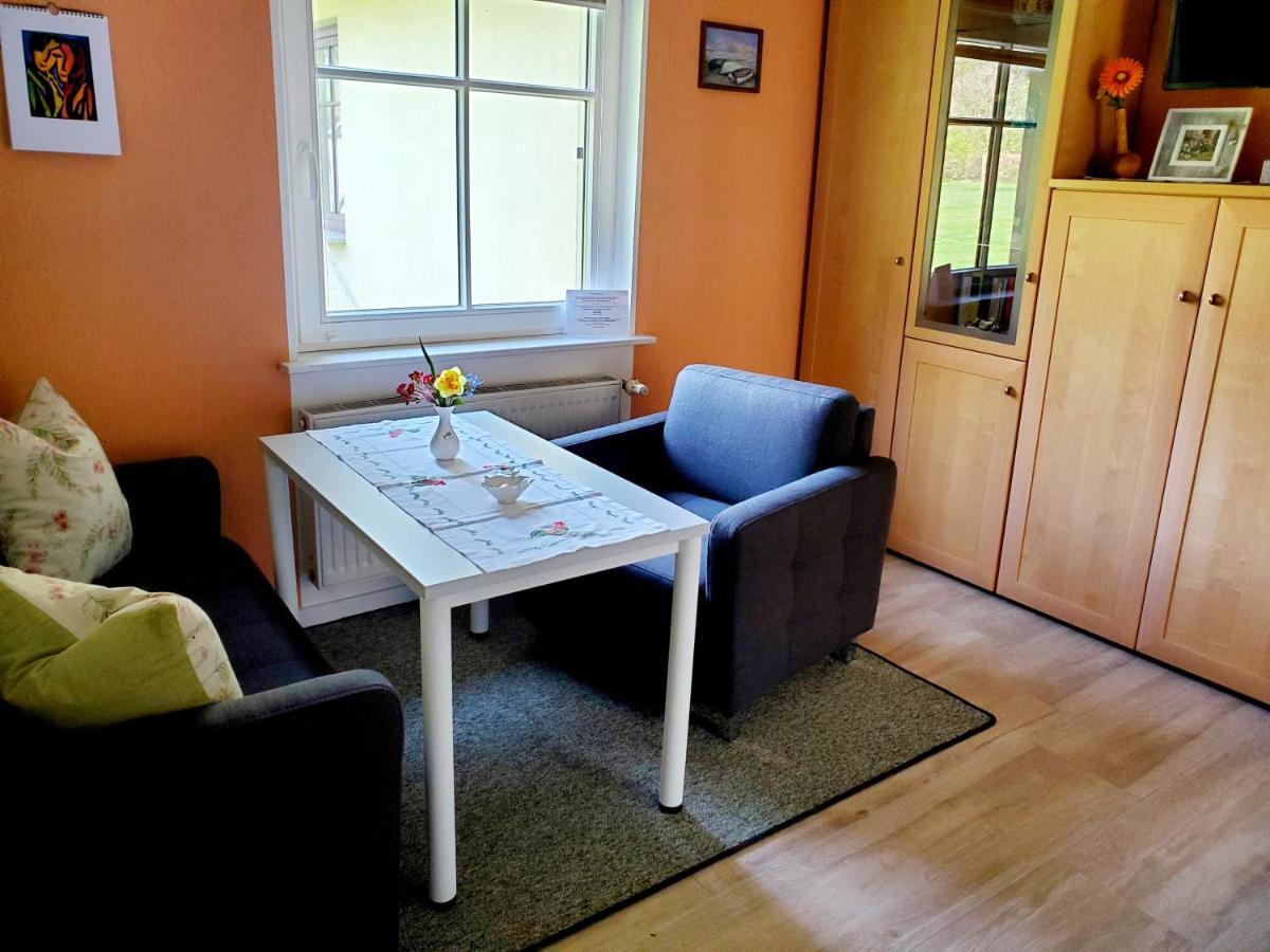 Ferienwohnung 2 Bei Familie Saupe Schaprode Exteriör bild